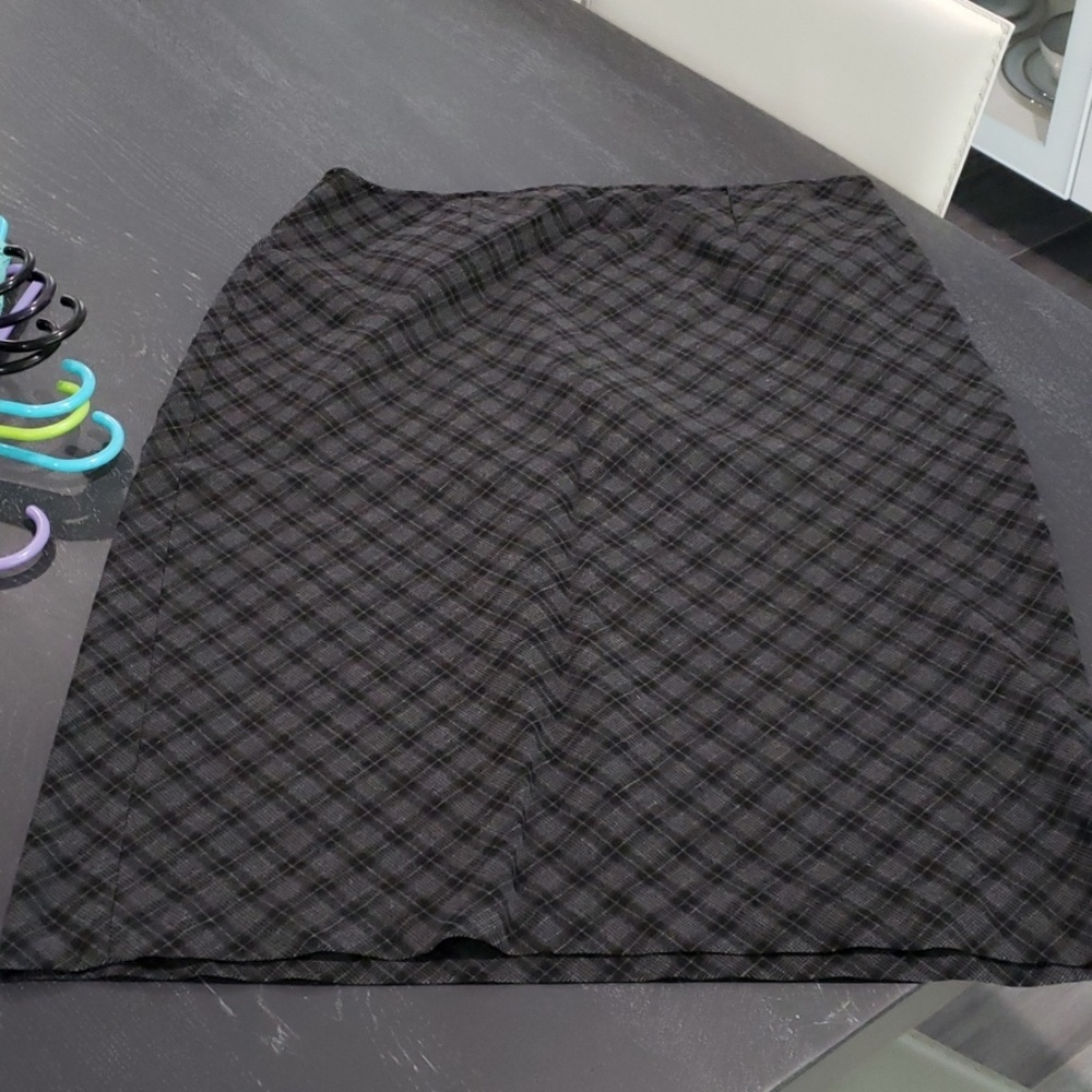 Stretch Pencil Skirt